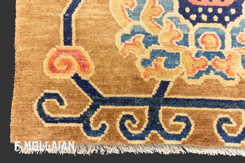 Antique Tibetan Rug n°:43553947